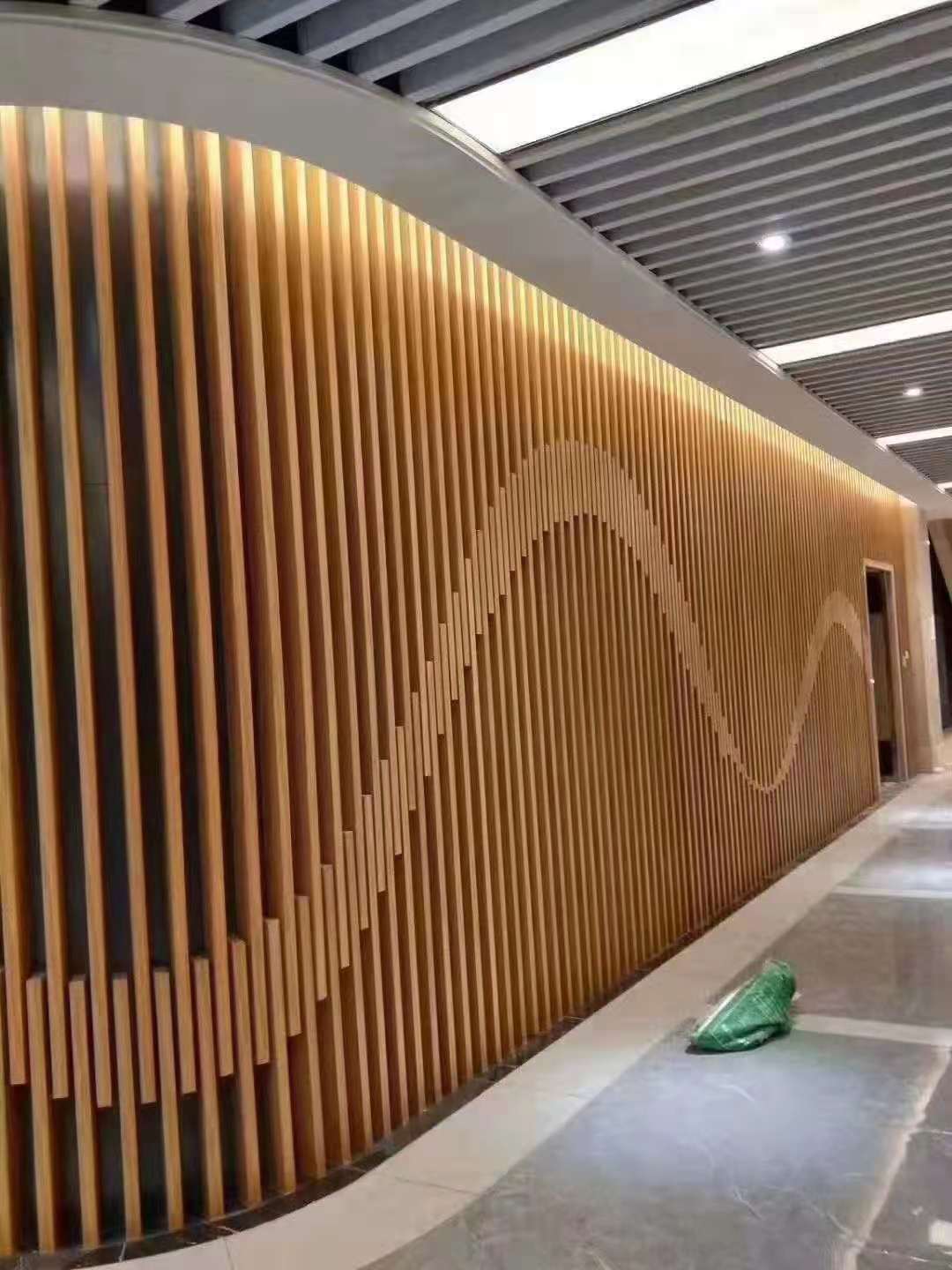 木紋鋁方通方管隔斷