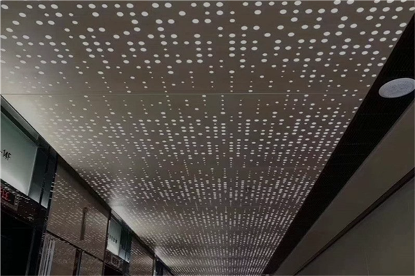 3.5mm沖孔鋁單板吊頂